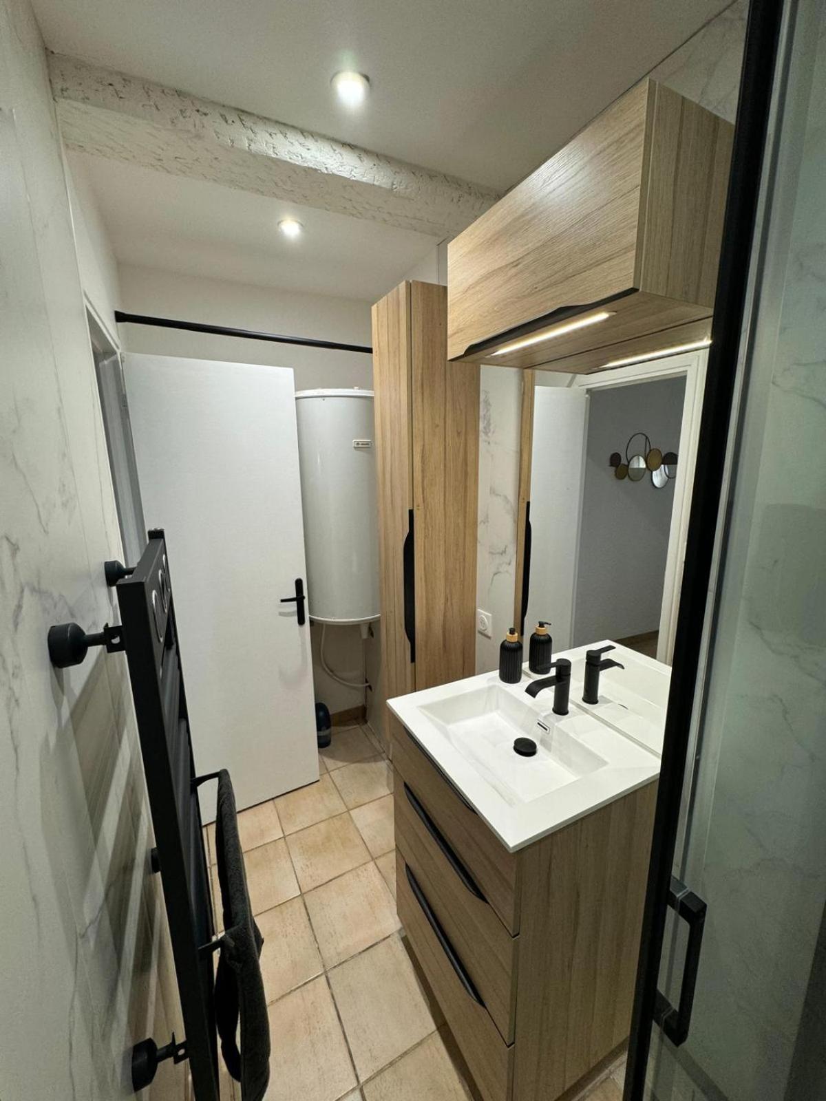 Charmant Appartement En Hypercentre De Castelnaudary Exteriör bild